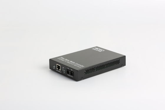 CCC Certified 1 FE 1 F Port 1550nm Fiber Media Converter With Management